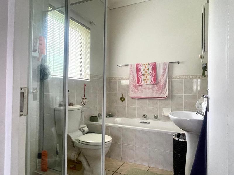 3 Bedroom Property for Sale in Somerset West Western Cape